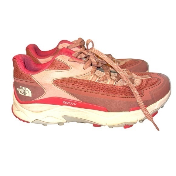 The North Face Vectiv Taraval Hiking Shoes Womens 75